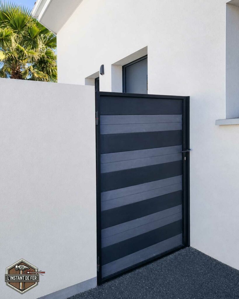 Portillon design moderne acier gris Portillon design en acier gris anthracite